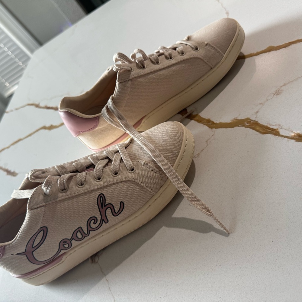 Coach Women's Sneakers in Cream and Pink